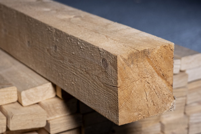 Брус обрезн. ев хв. 150х150х6000 сорт 1 (2)